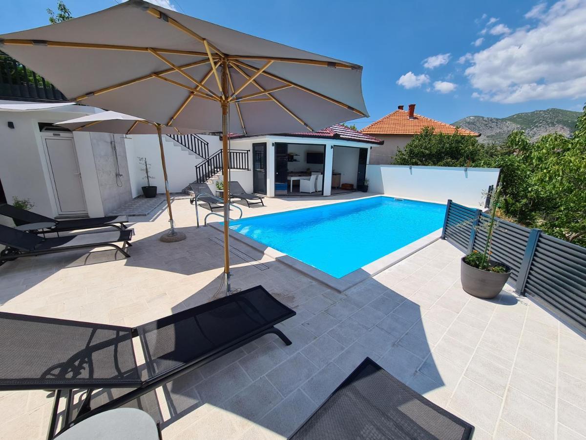 Studio Apartmani Milovic Требинье Экстерьер фото