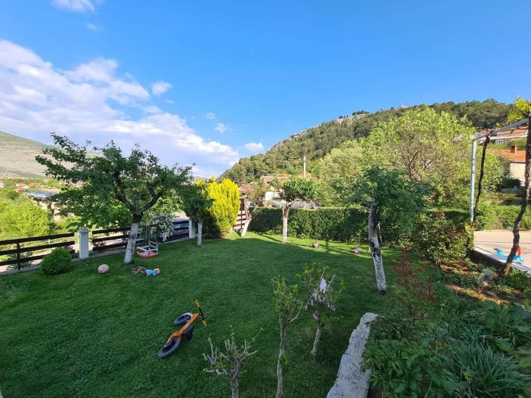 Studio Apartmani Milovic Требинье Экстерьер фото