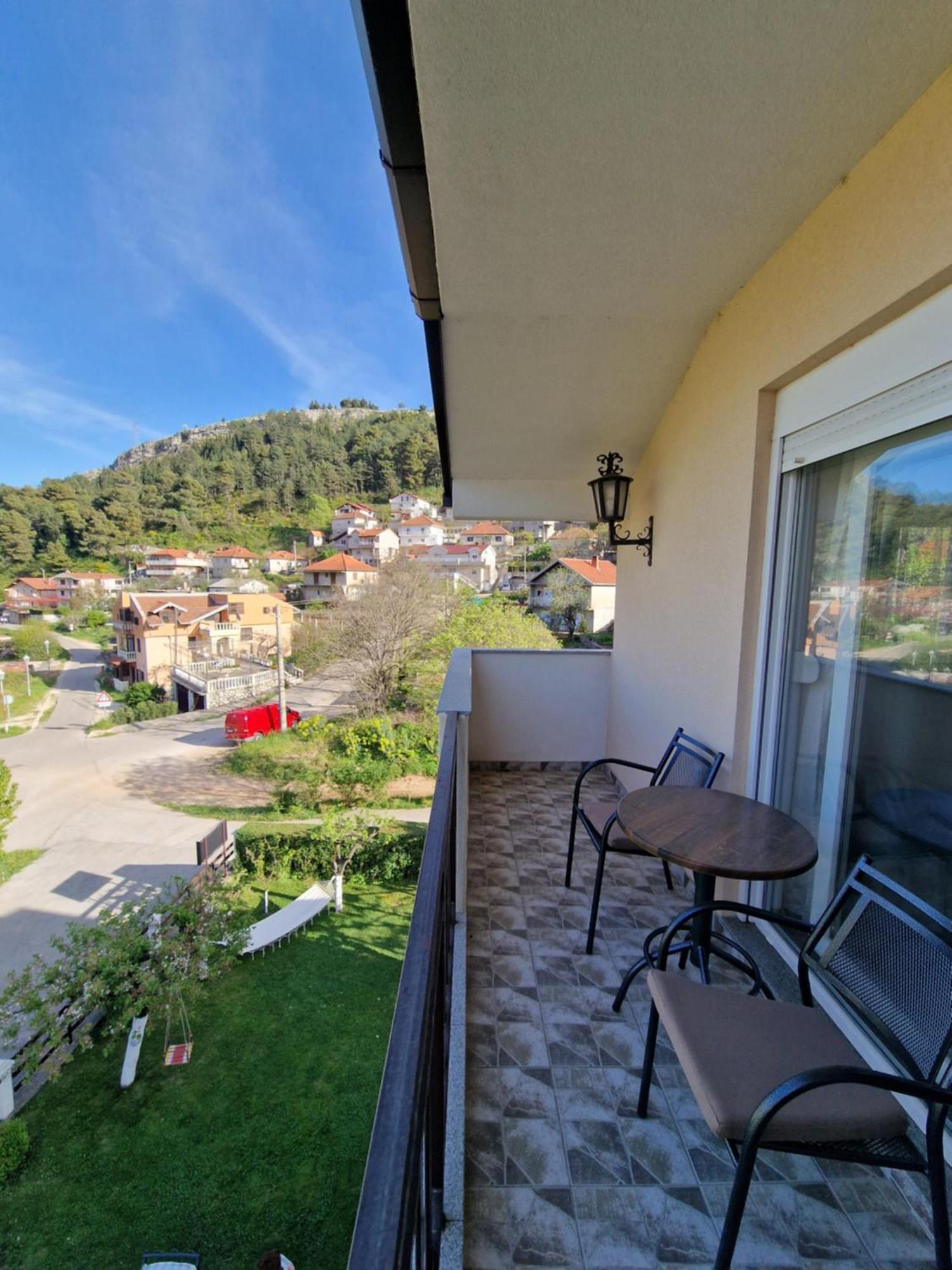 Studio Apartmani Milovic Требинье Экстерьер фото